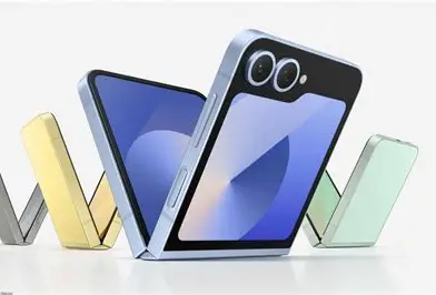 Samsung Galaxy Z Flip 7 (256GB + 12GB RAM) 5G - Image 2